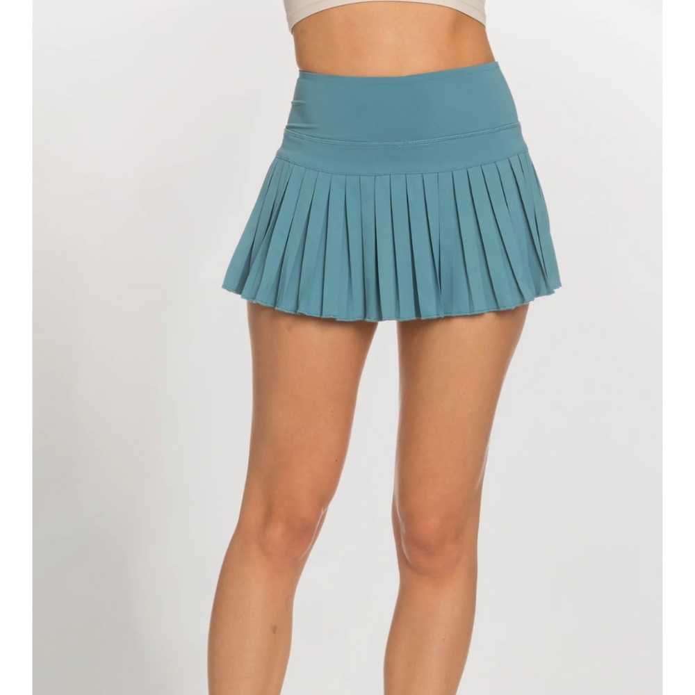 goldhinge skirt